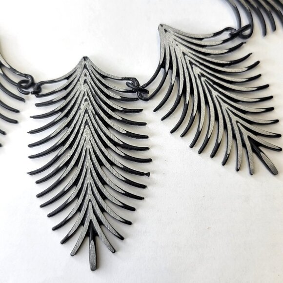 Black and White Spike Pendant or Leaf Motif Necklace - Picture 3 of 16